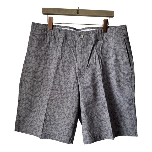 Greg Norman For Tasso Elba Mens Size 36 Golf Shorts - Picture 1 of 5